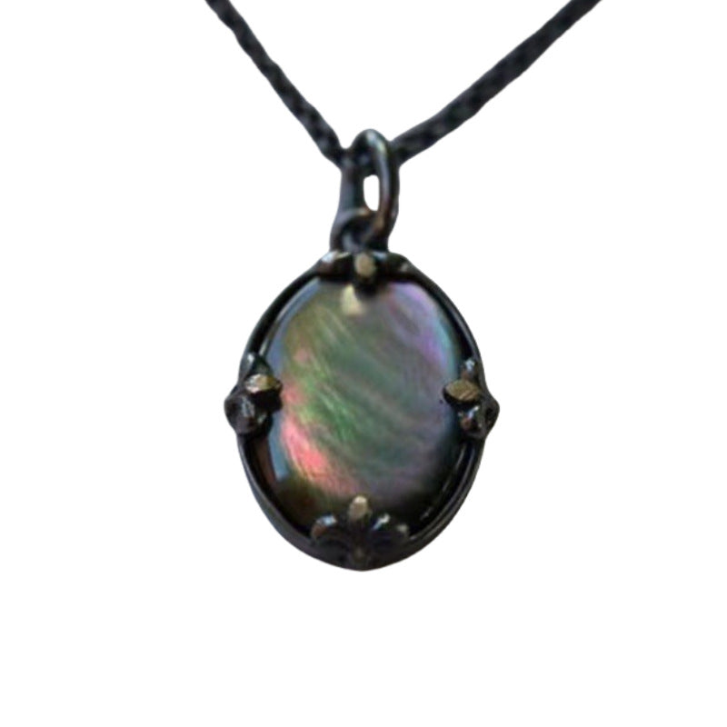 Collar vintage hecho a mano