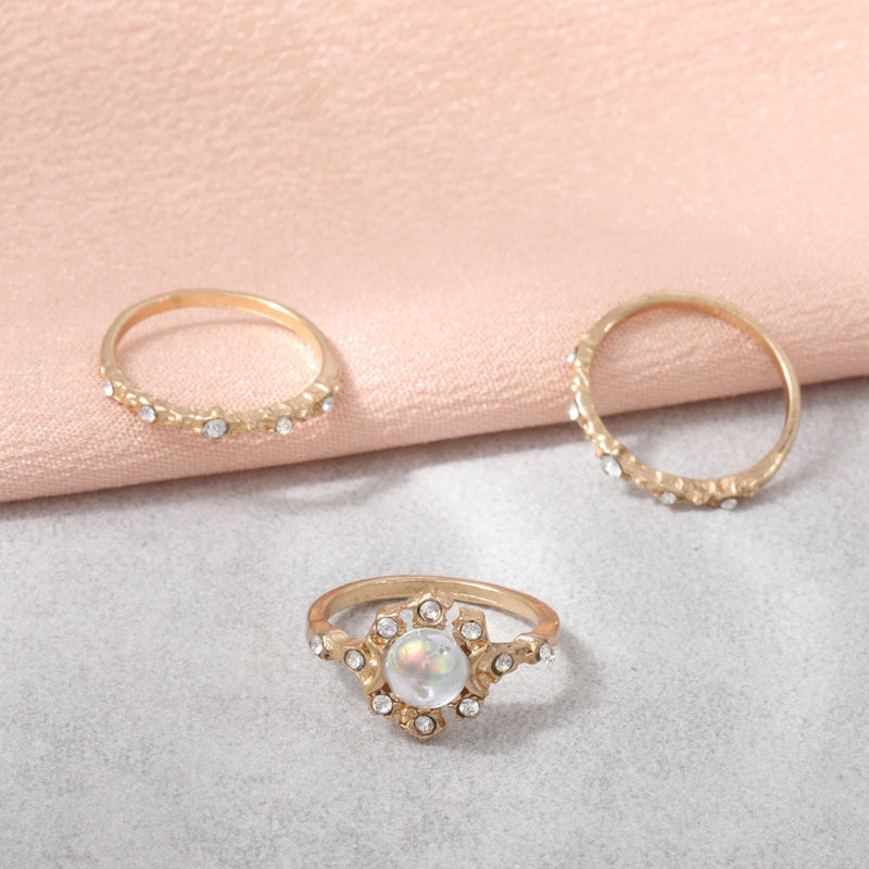 Oro Anillo clásico con encanto atemporal