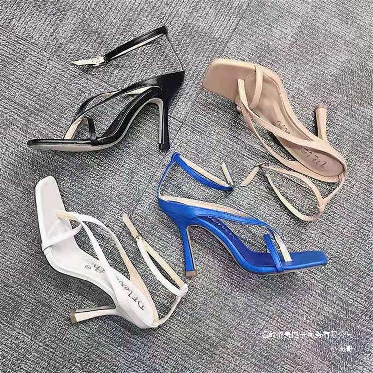 Sandalias Ortopédicos Clásicos con Estilo Atemporal