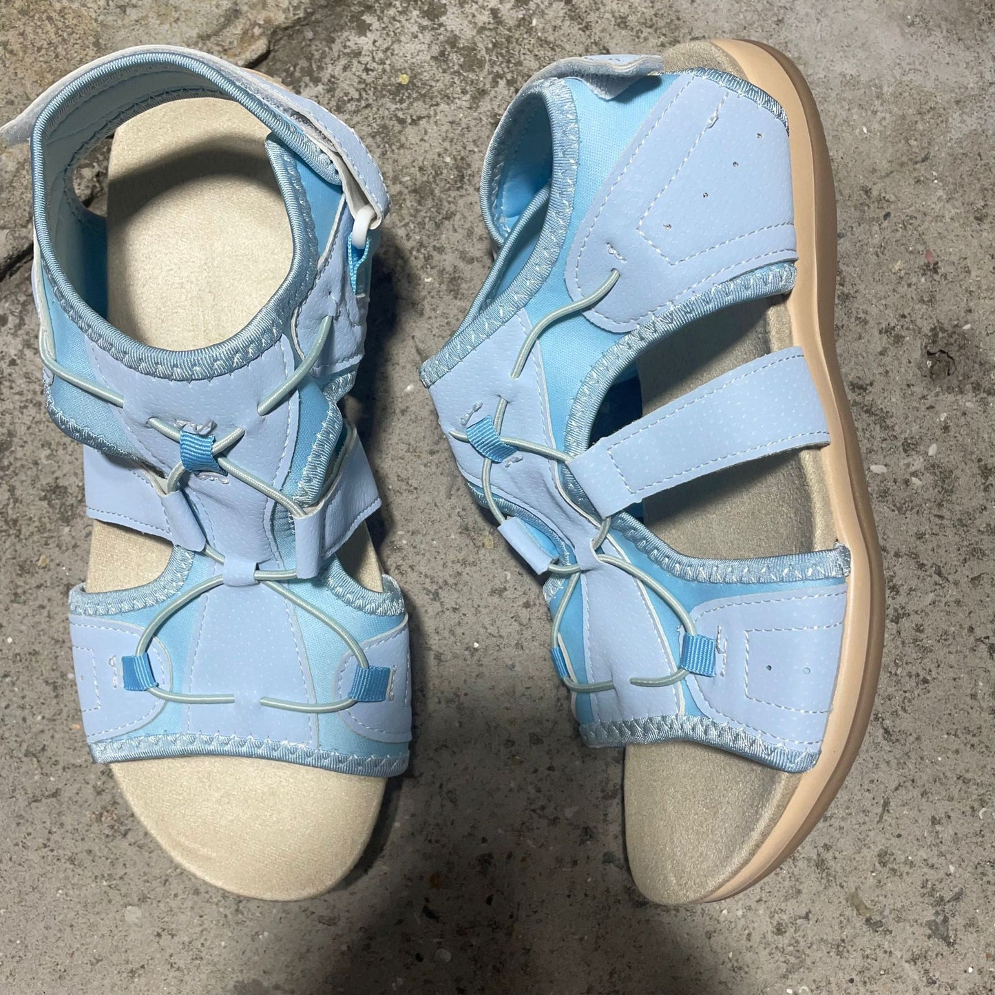Sandalias Ortopédicos Clásicos con Estilo Atemporal