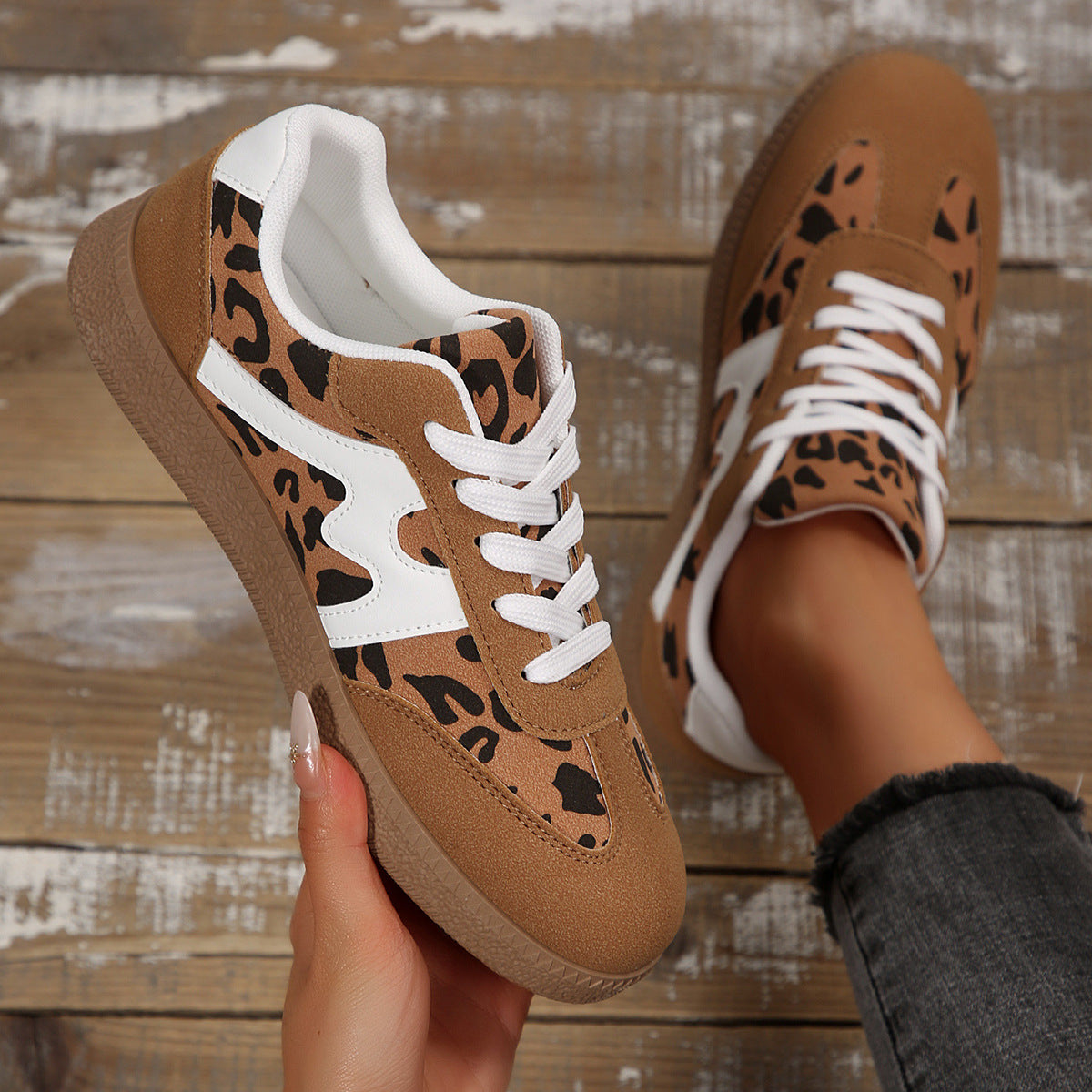 Zapatillas Ortopédicos Elegantes con Look Moderno