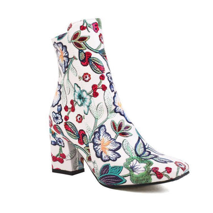 Botas Ortopédicos de Inspiración Vintage