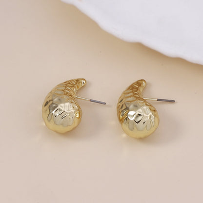 Pendiente clásico con encanto atemporal