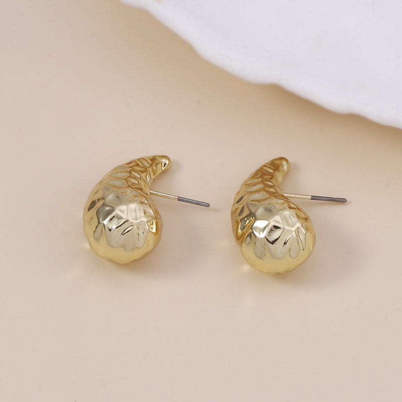 Pendiente clásico con encanto atemporal