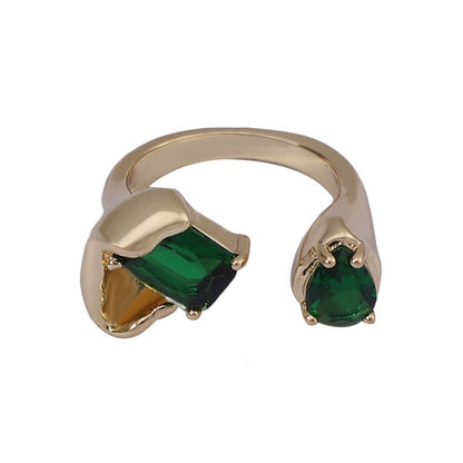 Anillo clásico con encanto atemporal