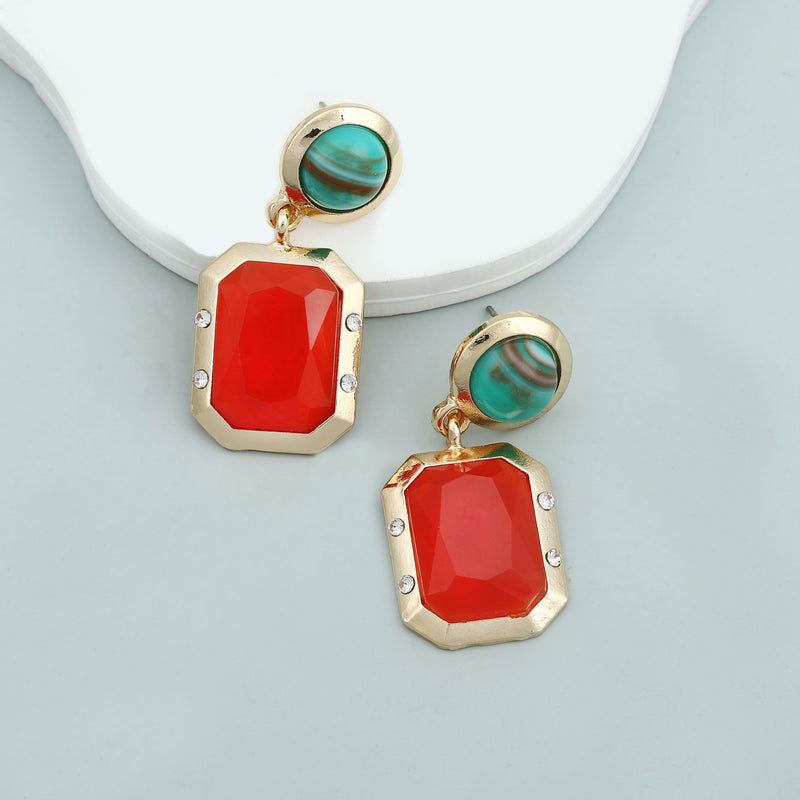 Pendiente clásico con encanto atemporal