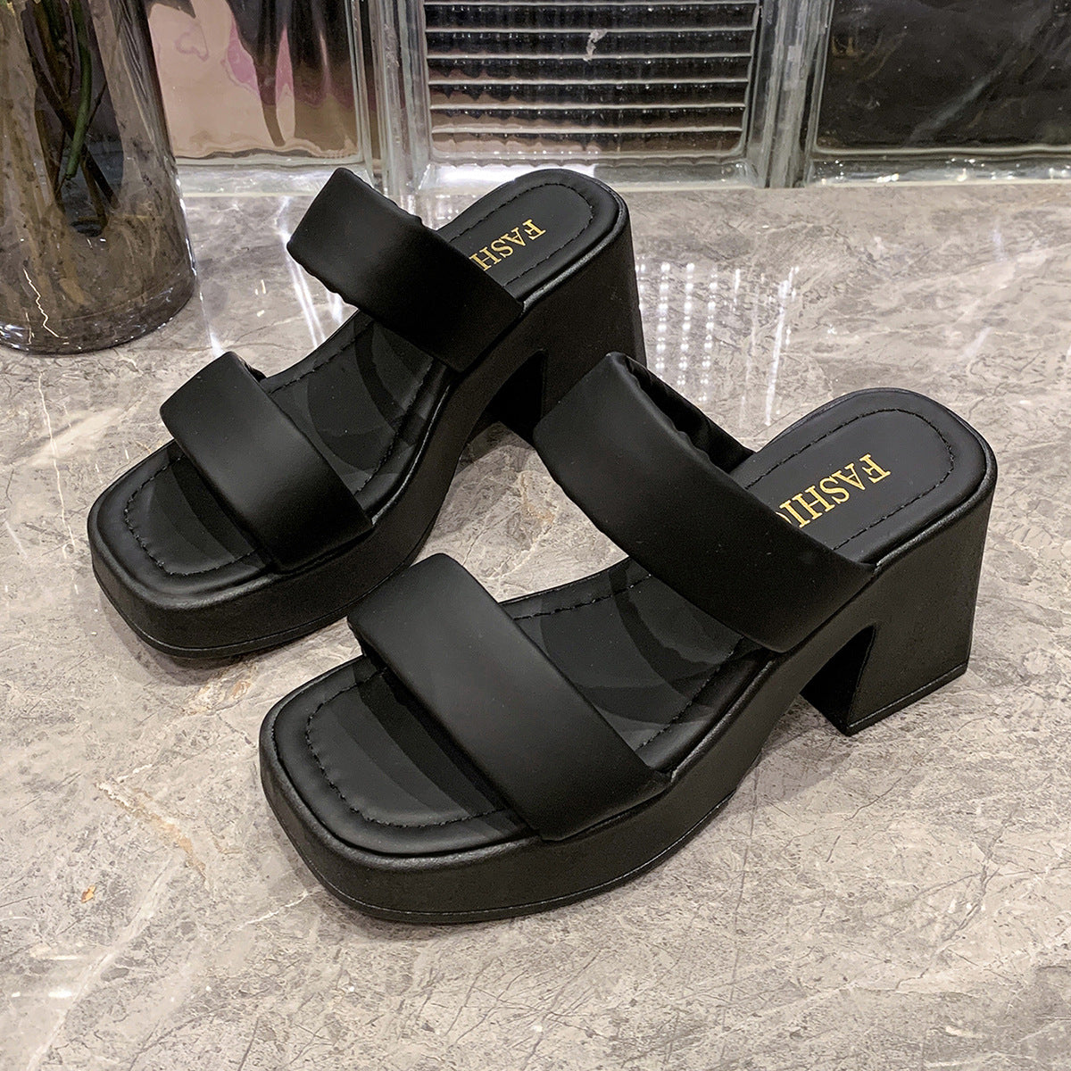 Sandalias Ortopédicos Clásicos con Estilo Atemporal