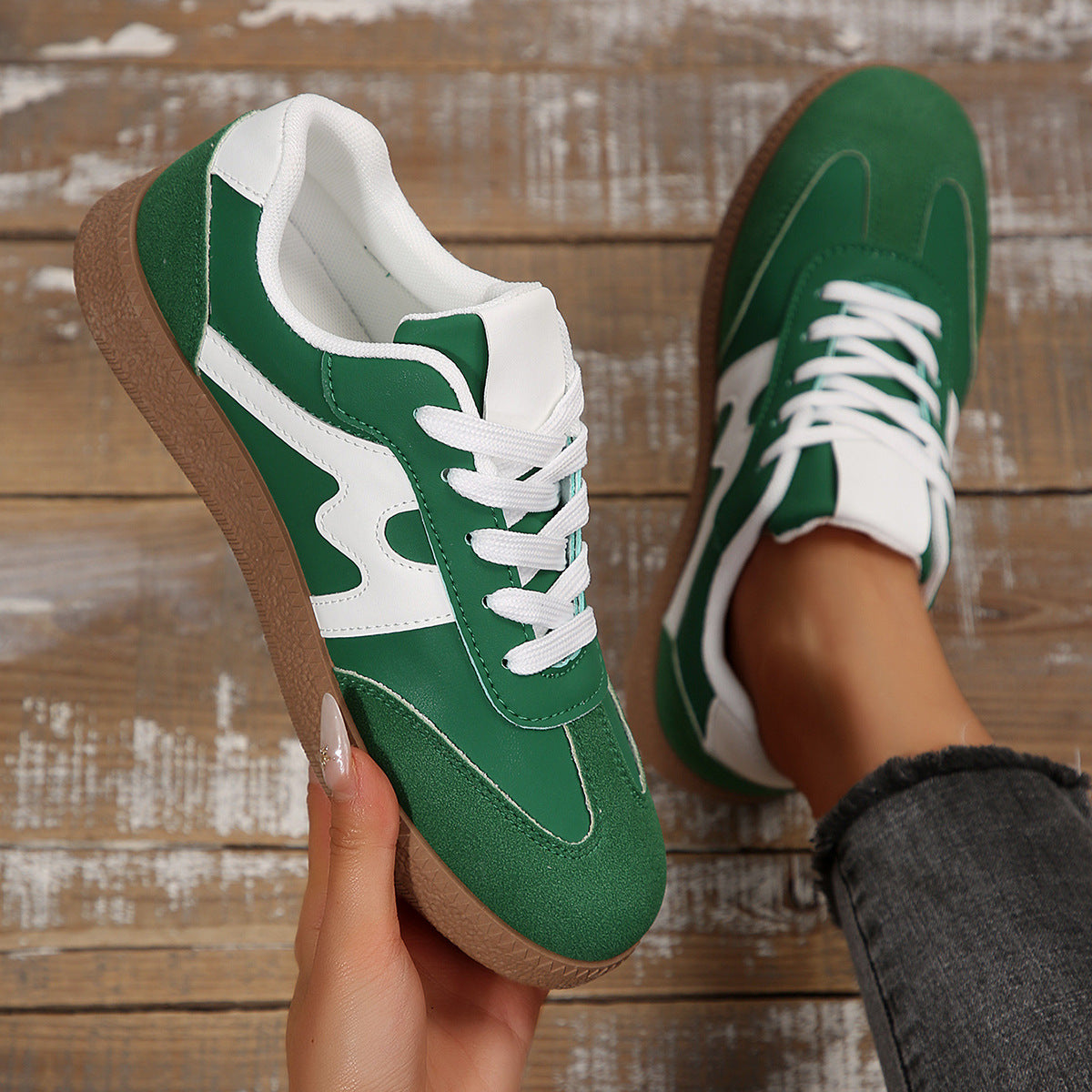 Zapatillas Ortopédicos Elegantes con Look Moderno