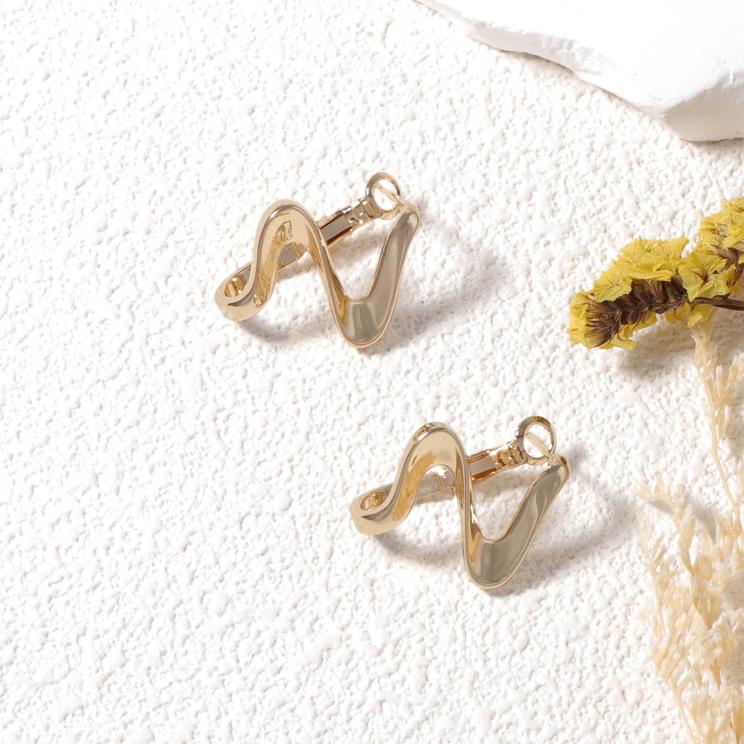 Oro Pendiente impresionante para uso diario