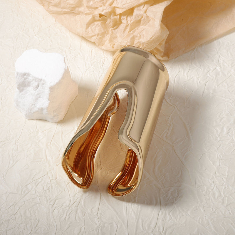 Pulsera clásico con encanto atemporal