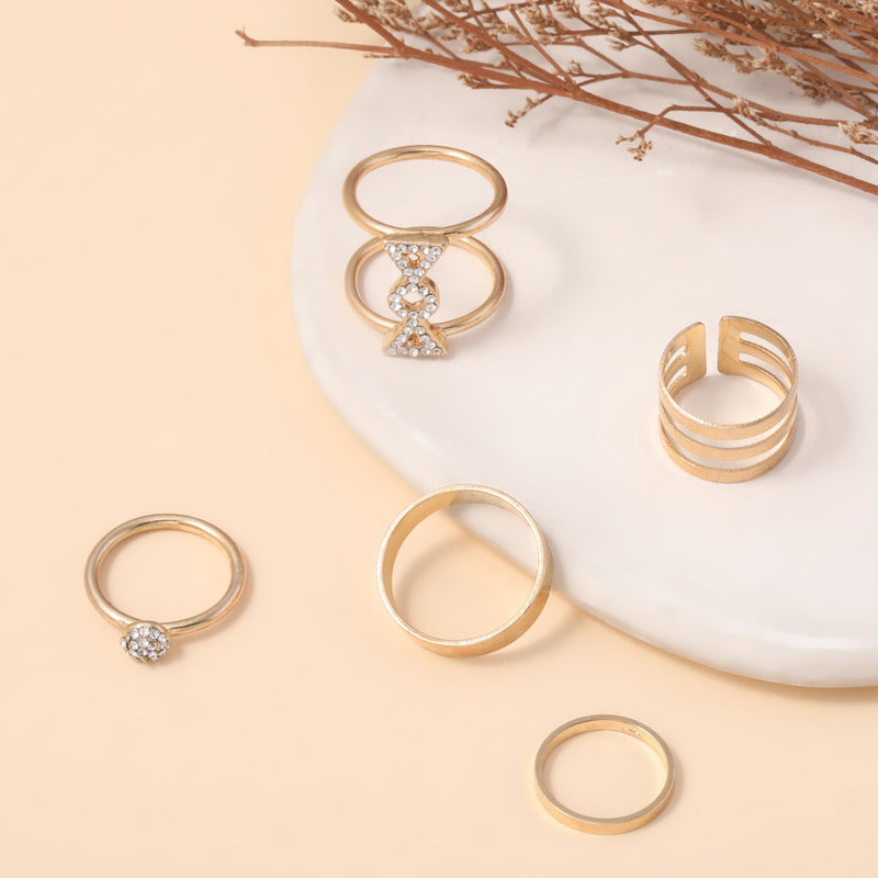 Oro Anillo artesanal delicado