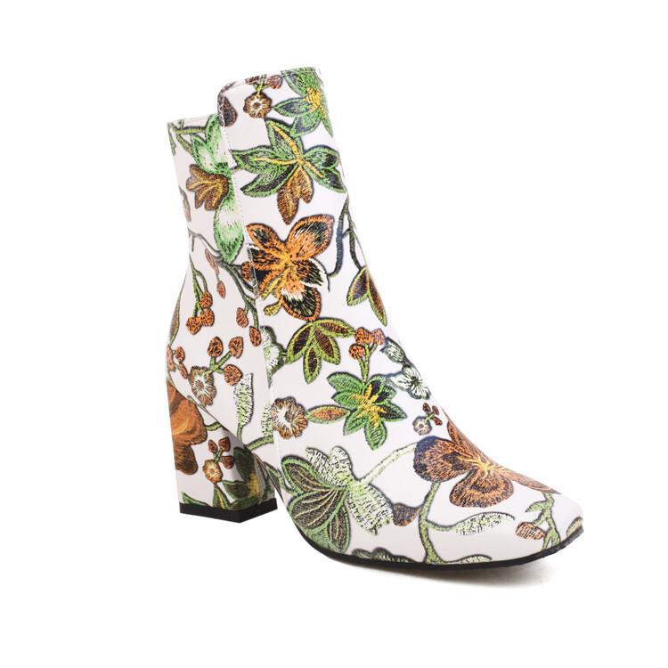 Botas Ortopédicos de Inspiración Vintage