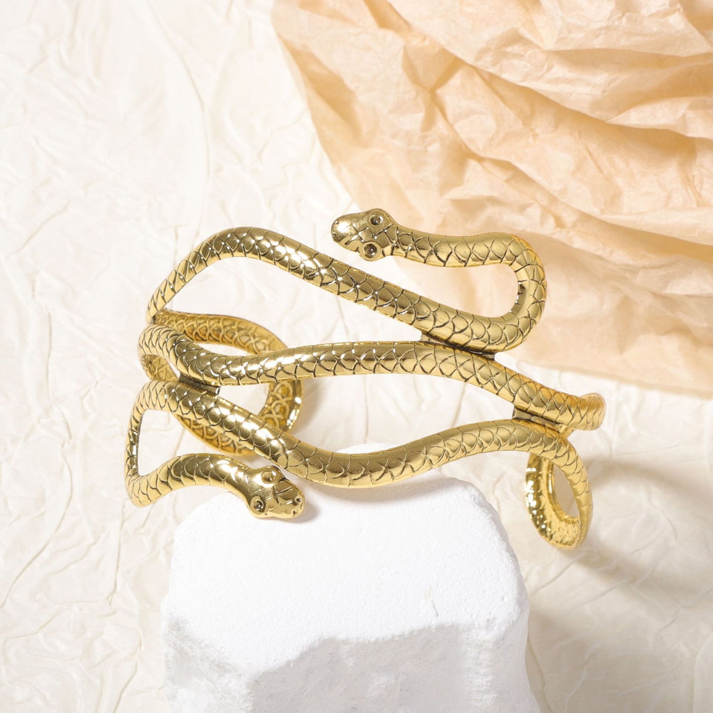 Pulsera artesanal delicado