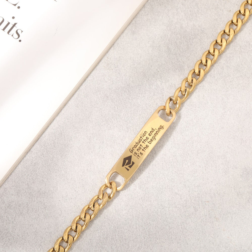 Pulsera clásico con encanto atemporal