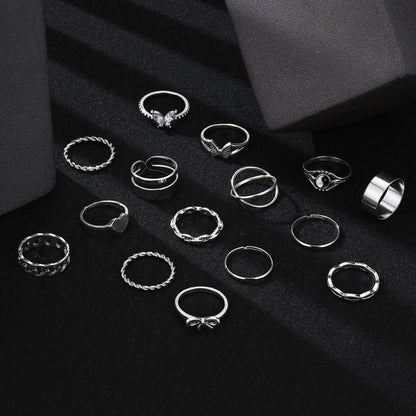 Anillo clásico con encanto atemporal