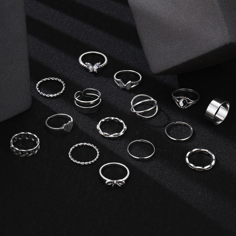 Anillo clásico con encanto atemporal