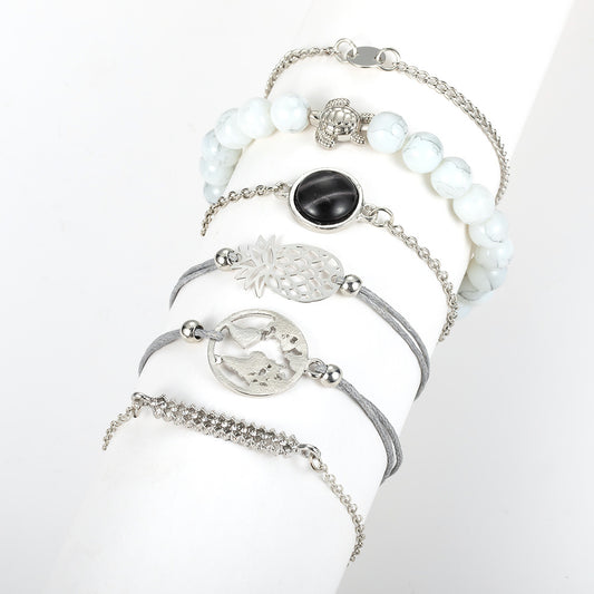 Pulsera clásico con encanto atemporal