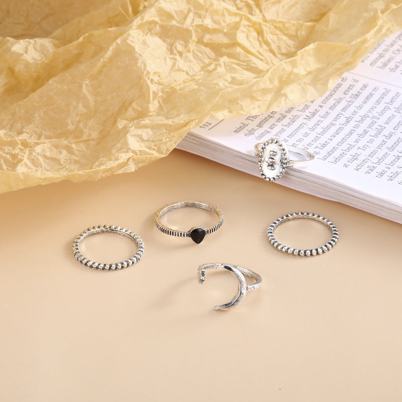 Anillo clásico con encanto atemporal