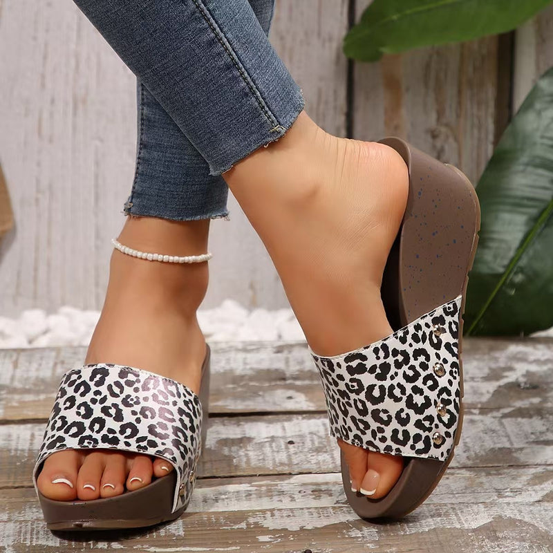 Sandalias Ortopédicos Clásicos con Estilo Atemporal