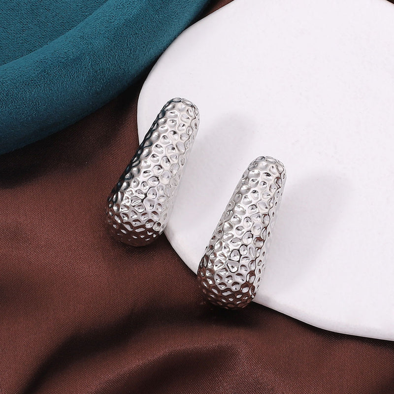 Pendiente clásico con encanto atemporal