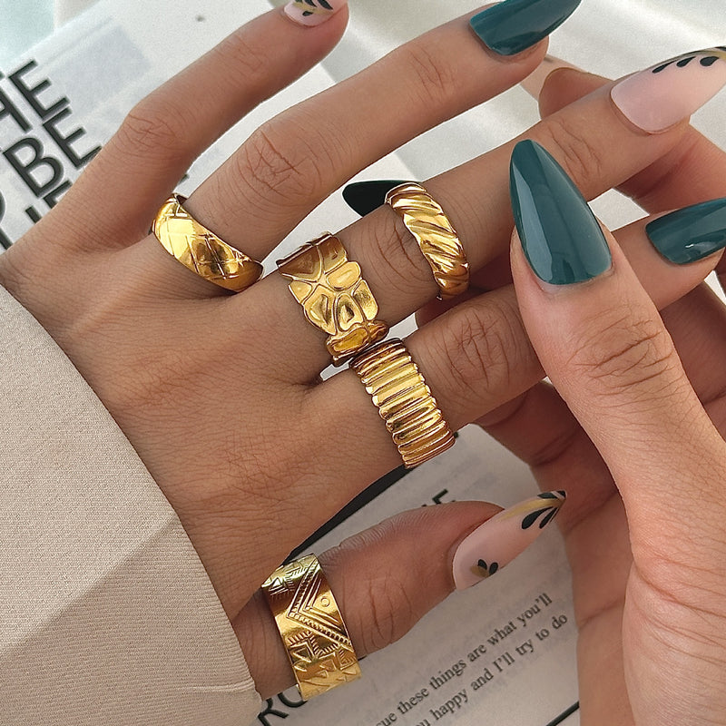 Oro Anillo elegante para toda ocasión