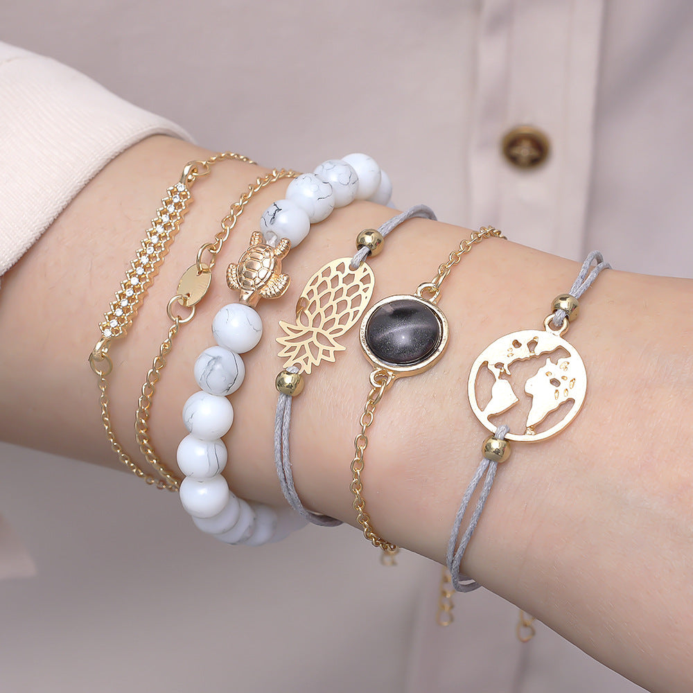 Pulsera clásico con encanto atemporal