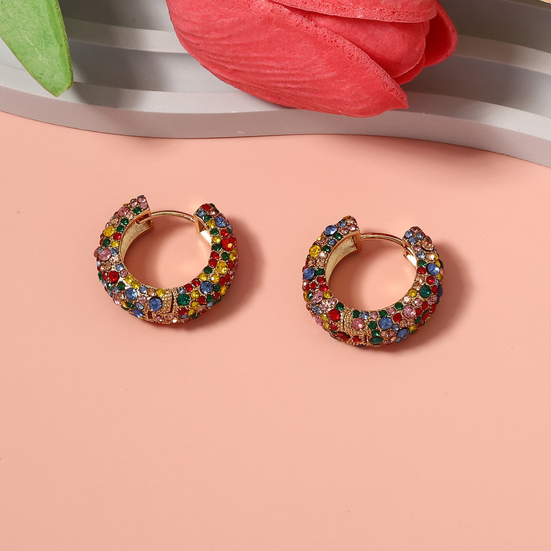 Perla Anillo clásico con encanto atemporal