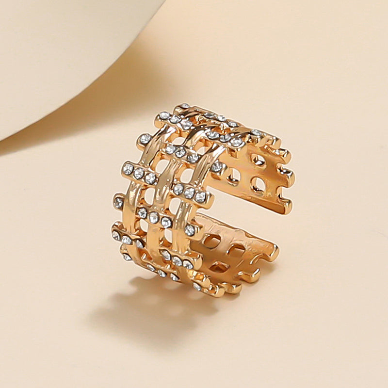 Anillo hermoso con estilo único