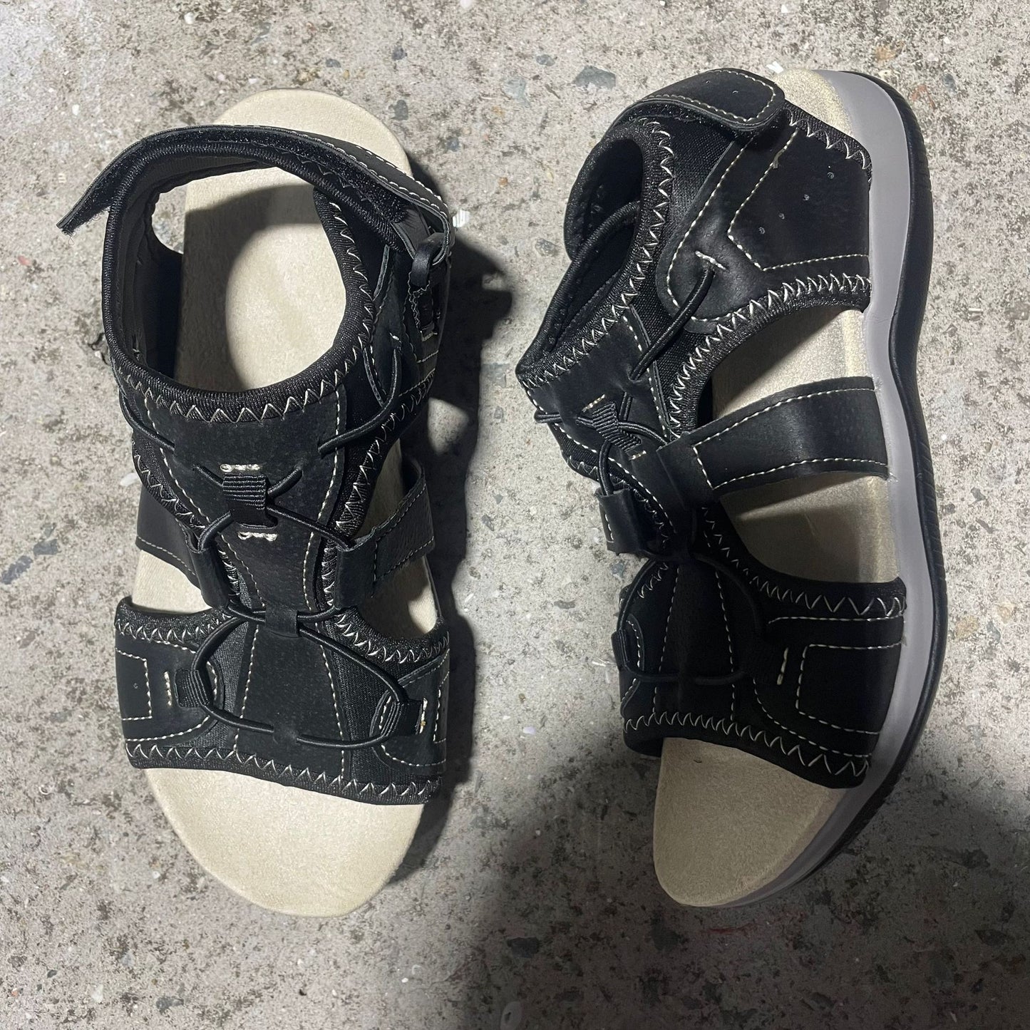 Sandalias Ortopédicos Clásicos con Estilo Atemporal