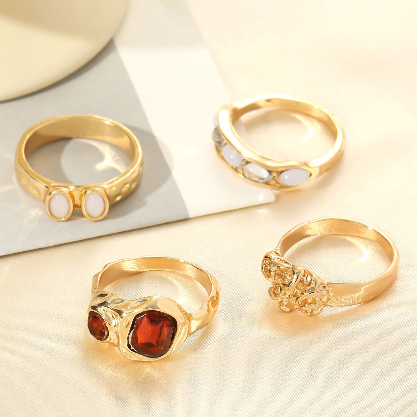 Anillo artesanal delicado