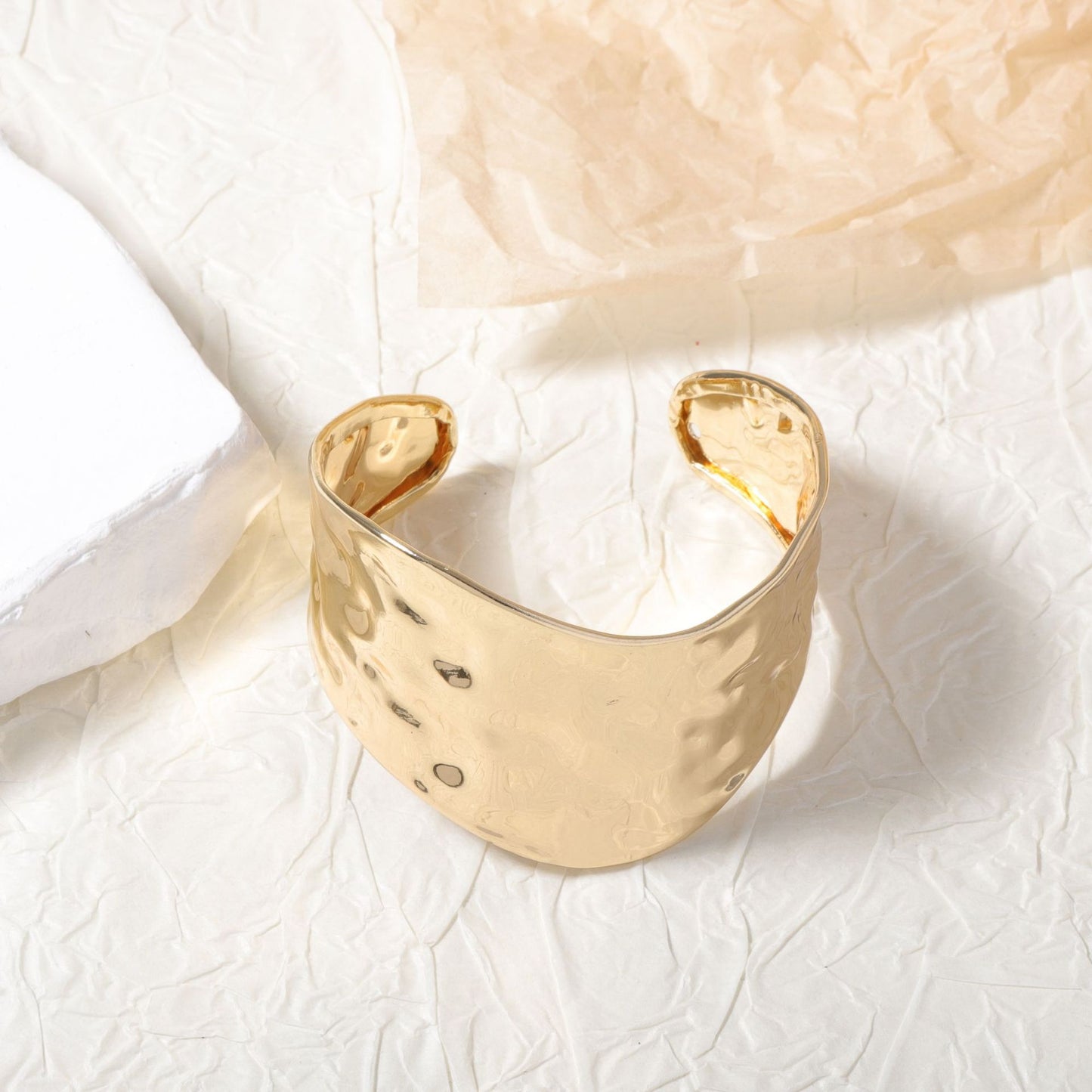 Pulsera clásico con encanto atemporal