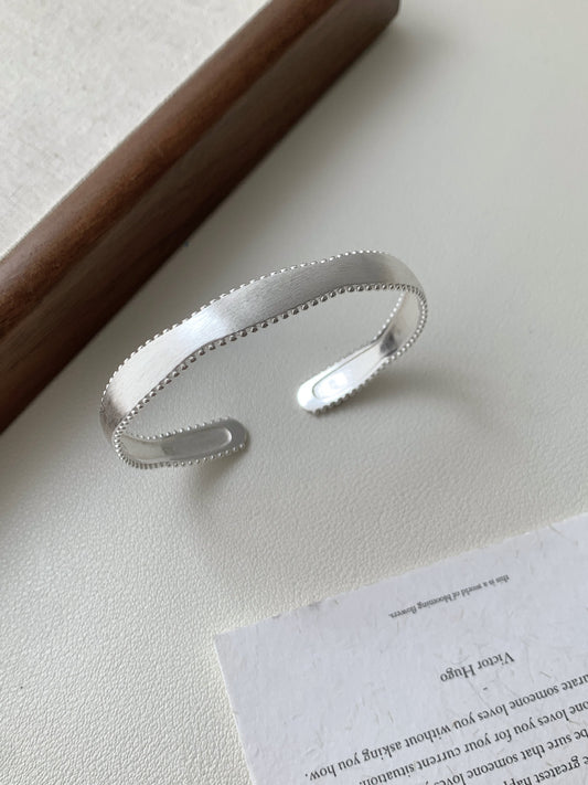 Plata Pulsera hermoso con estilo único