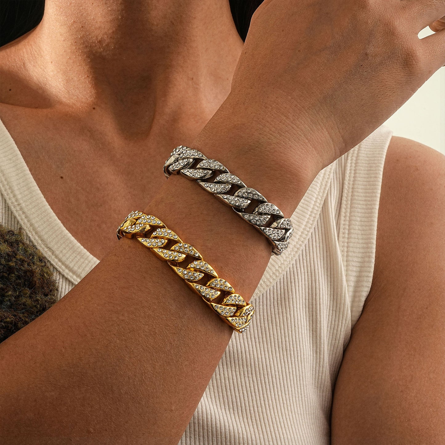 Pulsera clásico con encanto atemporal