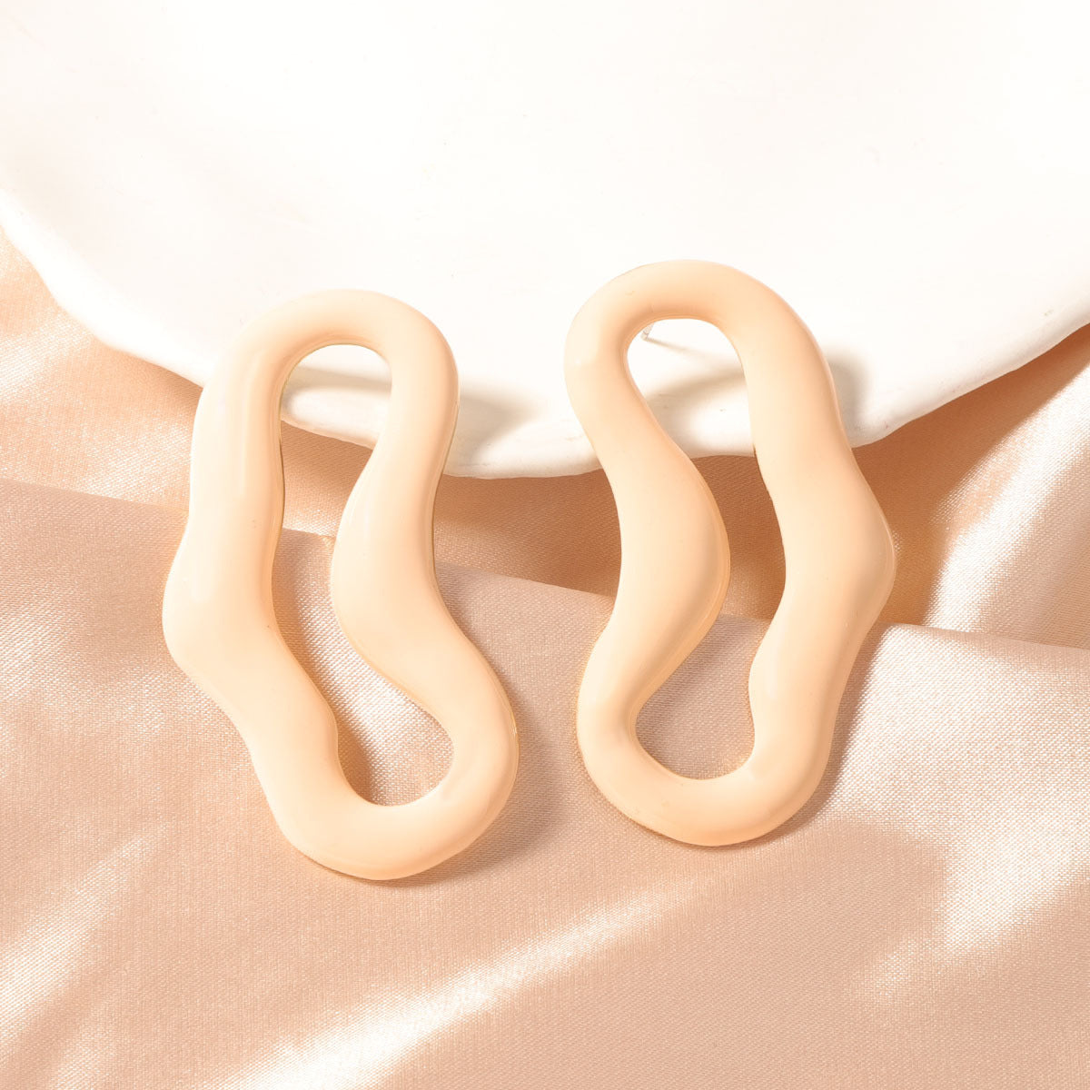 Pendiente clásico con encanto atemporal