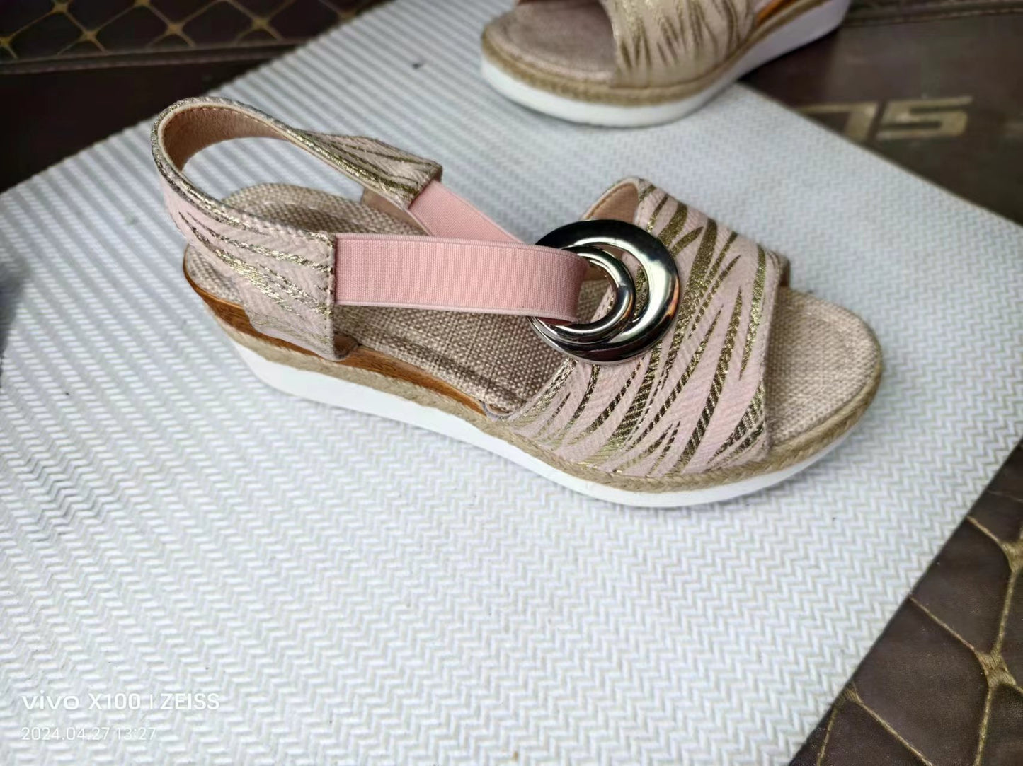 Sandalias Ortopédicos Elegantes con Look Moderno