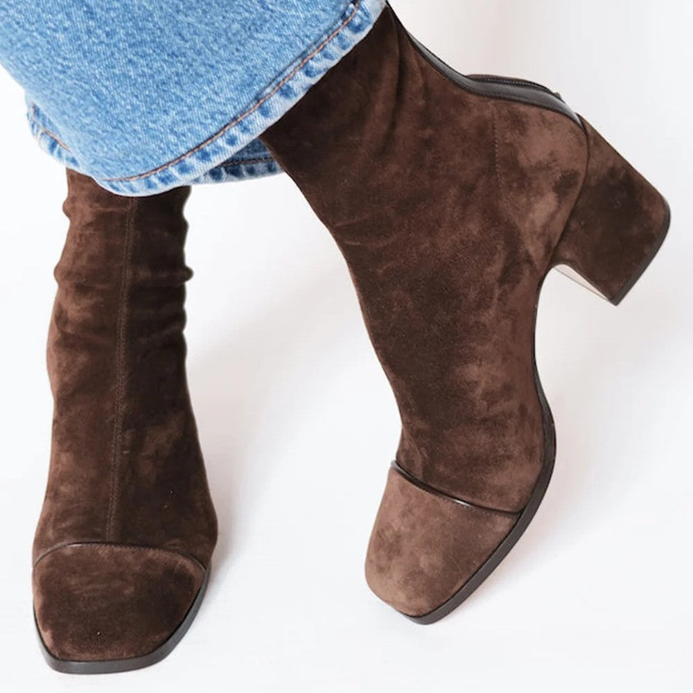 Botas ortopédicas elegantes para un look moderno