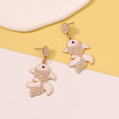 Oro Pendiente hermoso con estilo único