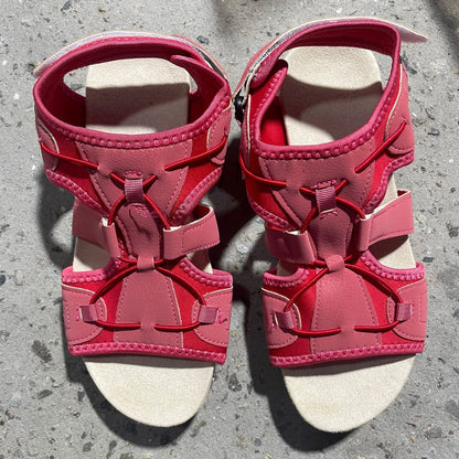 Sandalias Ortopédicos Clásicos con Estilo Atemporal