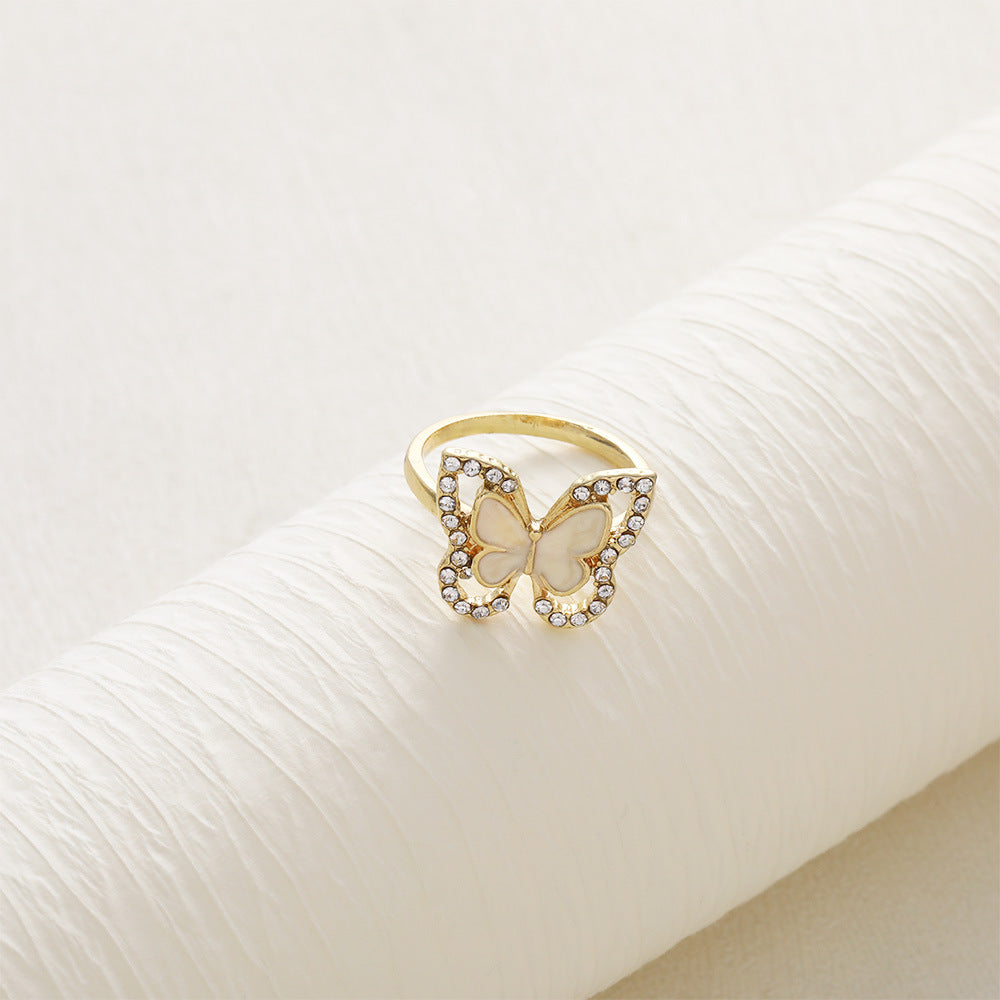 Oro Anillo hermoso con estilo único