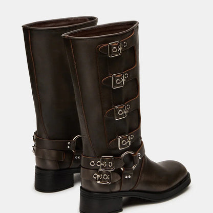 Botas ortopédicas elegantes para un look moderno