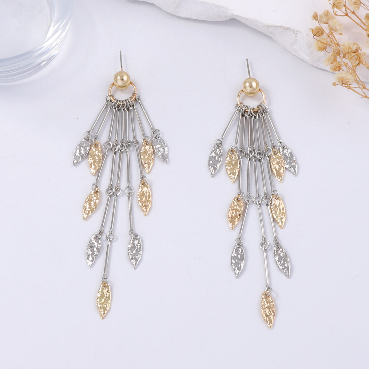 Pendiente artesanal delicado