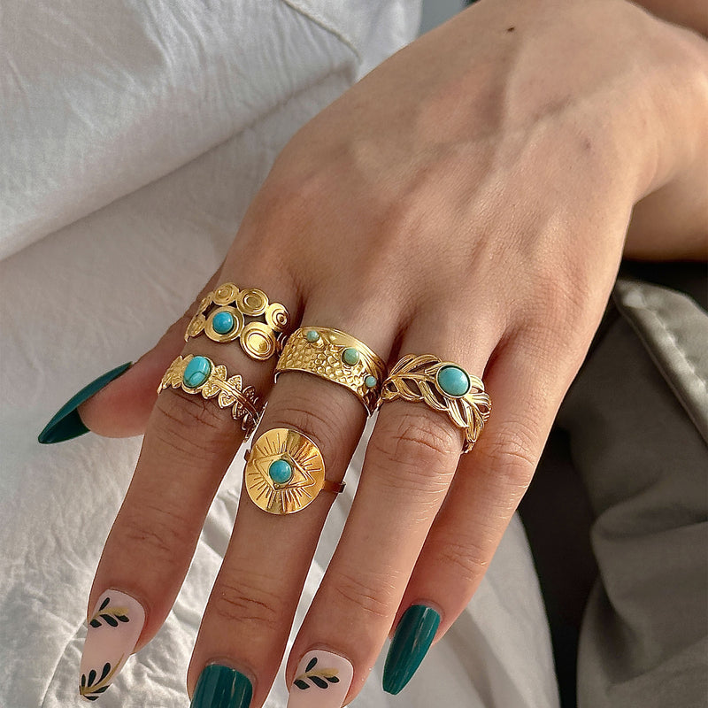 Oro Anillo artesanal delicado