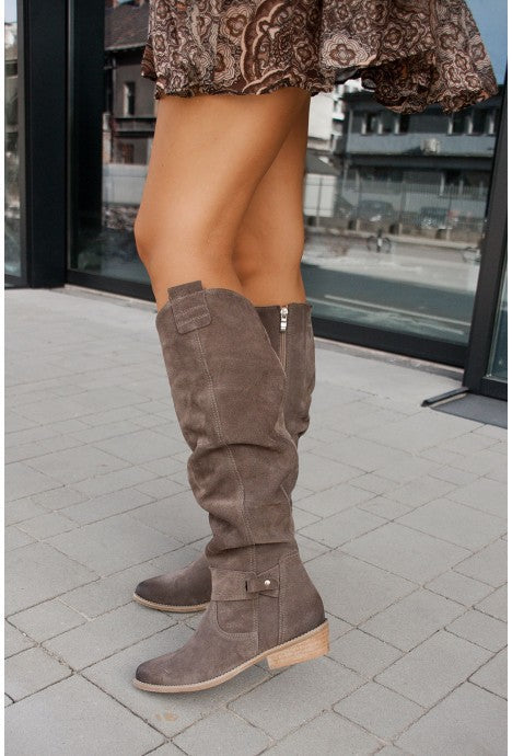 Botas Ortopédicos Elegantes con Look Moderno