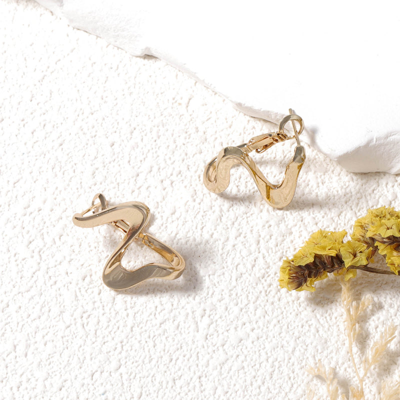 Oro Pendiente impresionante para uso diario