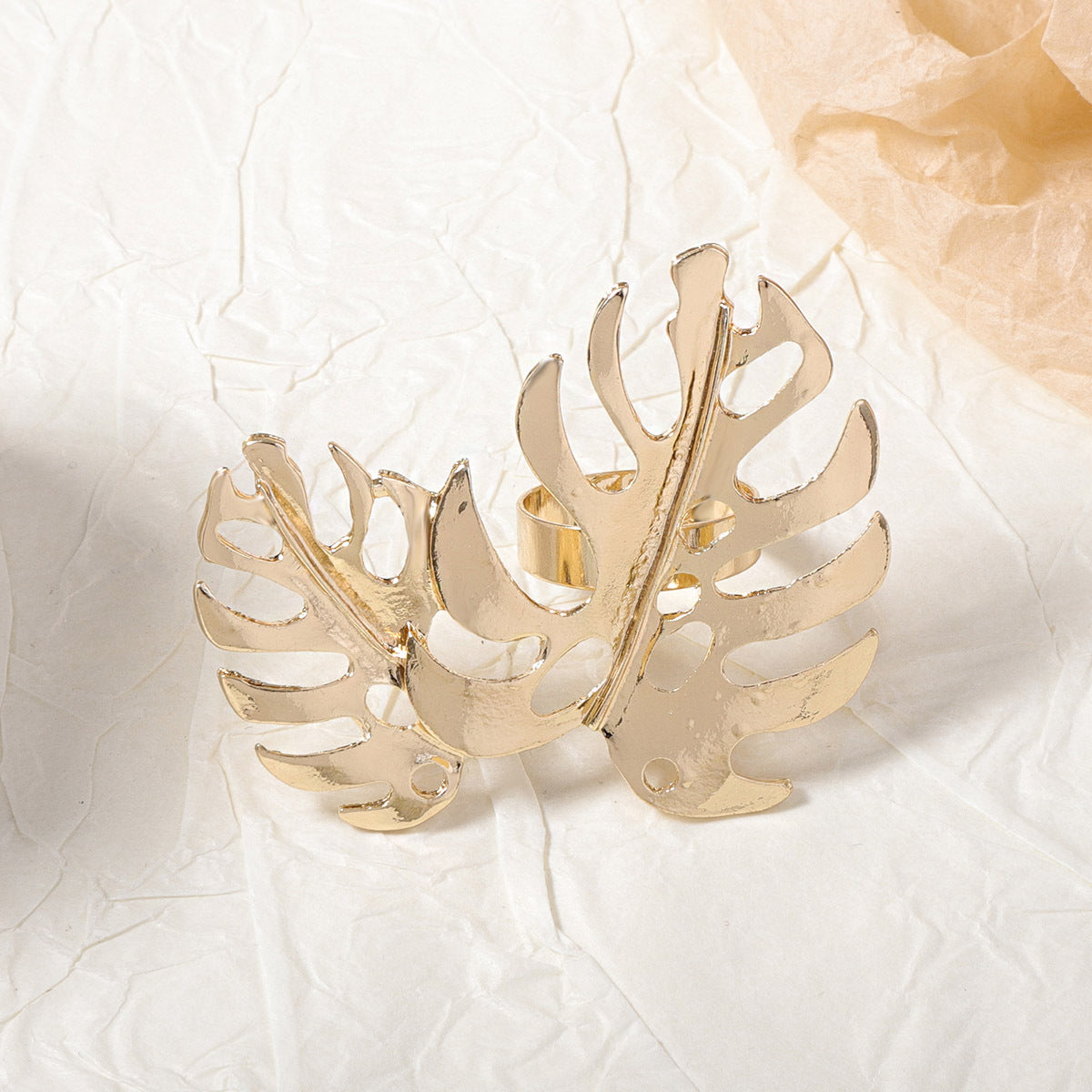 Anillo clásico con encanto atemporal