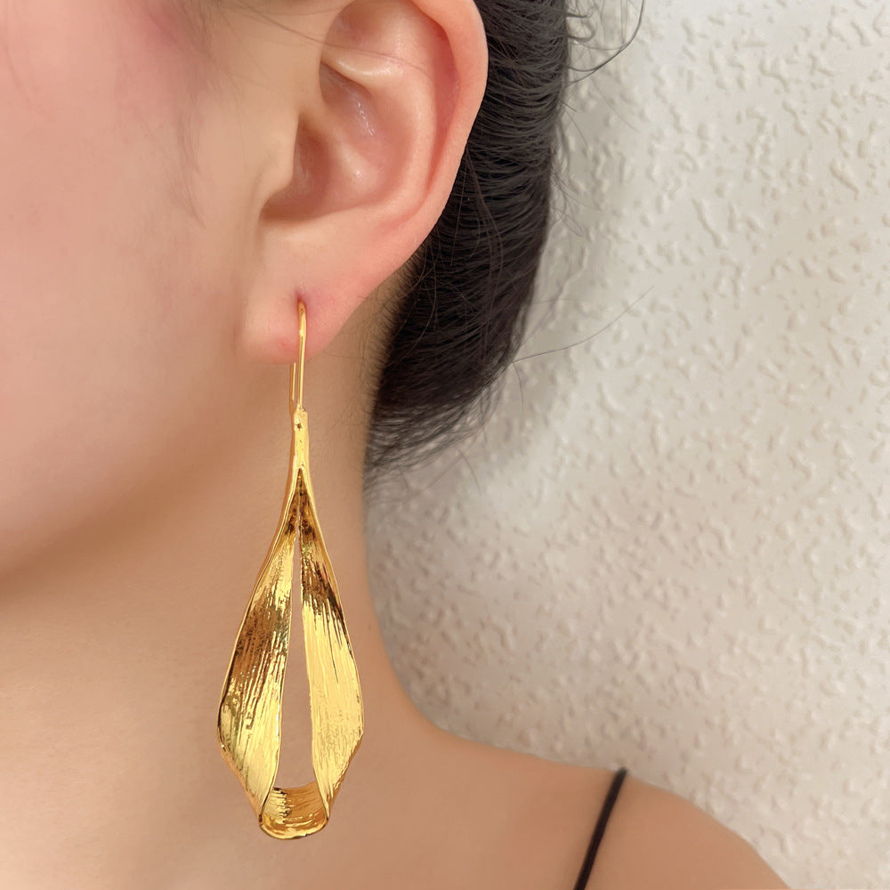 Oro Pendiente artesanal delicado