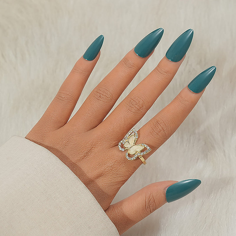 Oro Anillo hermoso con estilo único