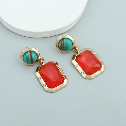 Pendiente clásico con encanto atemporal