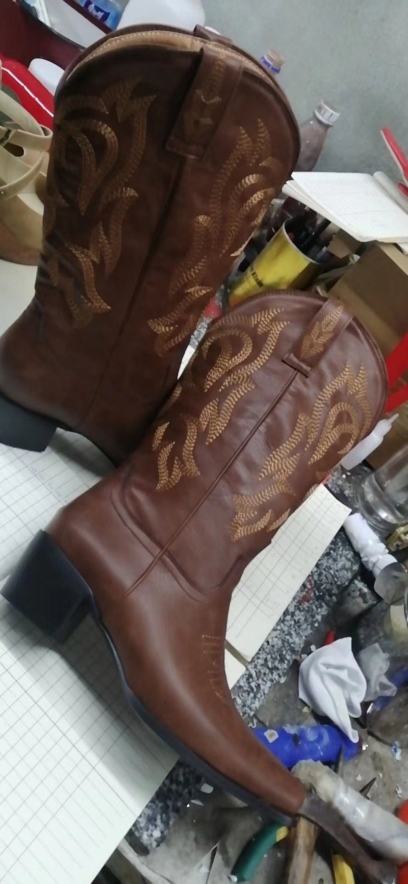Botas ortopédicas de inspiración vintage