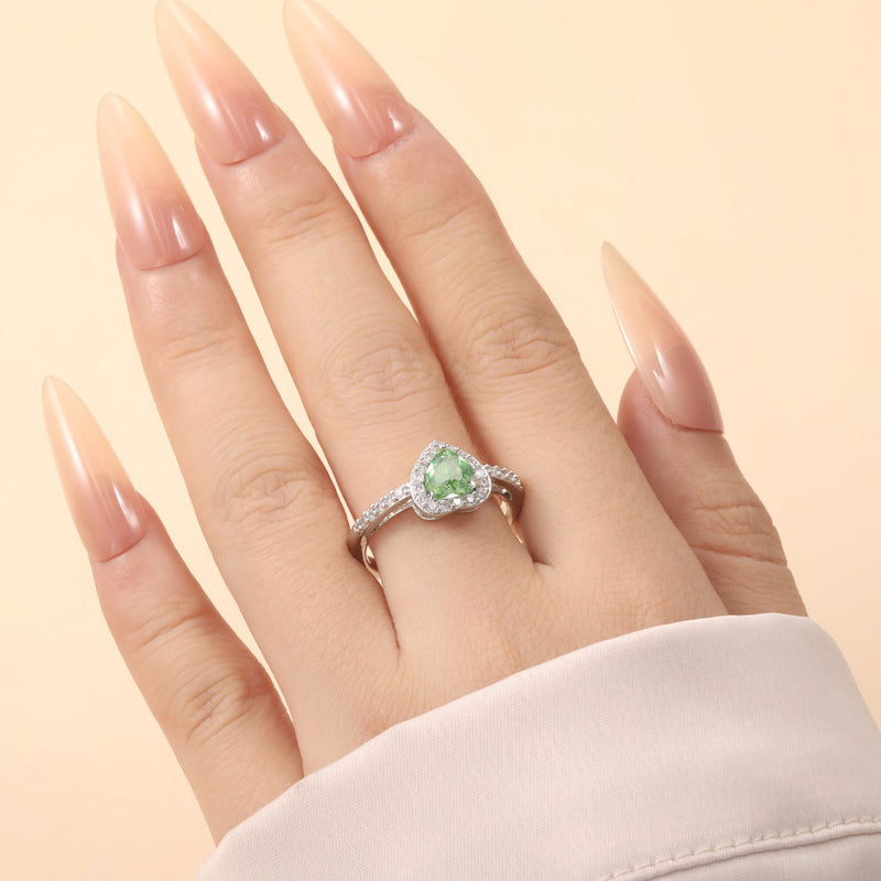 Anillo hermoso con estilo único